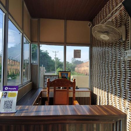 Prasanna Laxmi Residency パドラチリム エクステリア 写真