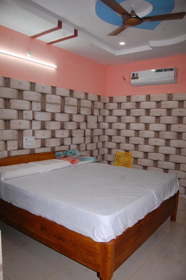 Prasanna Laxmi Residency パドラチリム エクステリア 写真